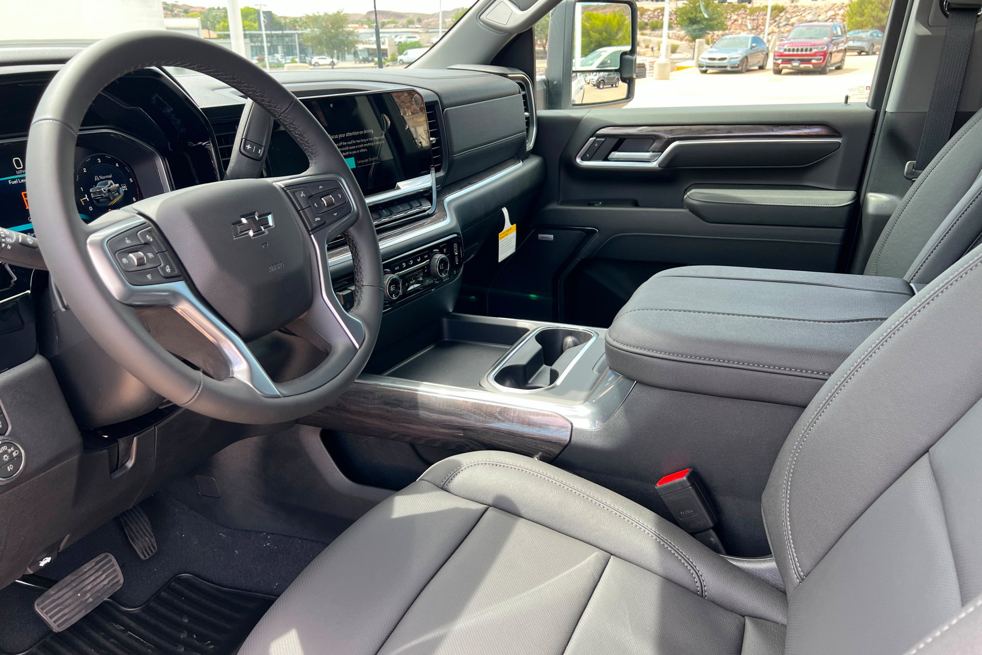 New 2026 Chevrolet Silverado 2500 LTZ w/ LTZ Plus Package AWD/4WD image 16