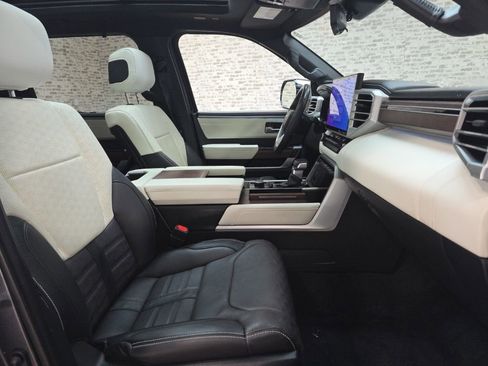 Used 2023 Toyota Tundra Capstone image 7