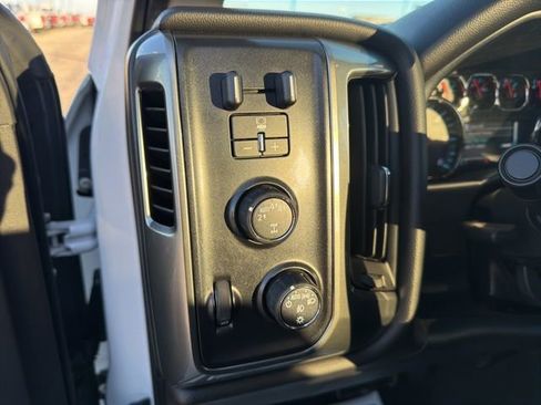 Used 2019 Chevrolet Silverado 1500 LT w/ All Star Edition image 20