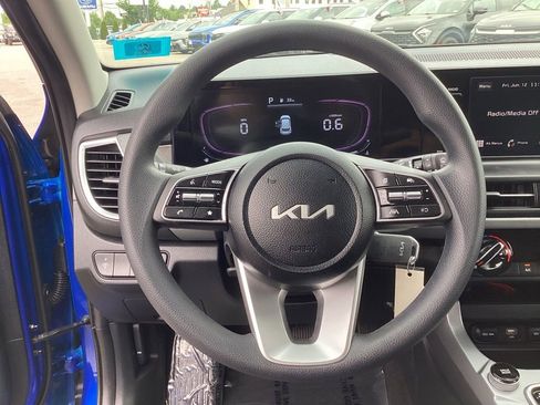 Certified 2024 Kia Seltos LX AWD/4WD image 18