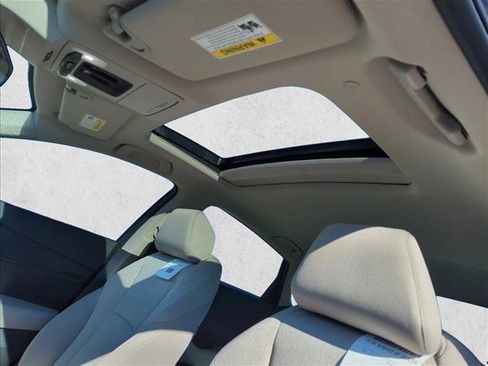 Used 2025 Honda Accord SE image 16