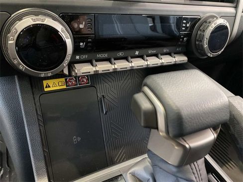 New 2025 Toyota 4Runner Limited image 13