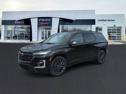Used 2023 Chevrolet Traverse RS w/ LPO, Floor Liner Package FWD image 1