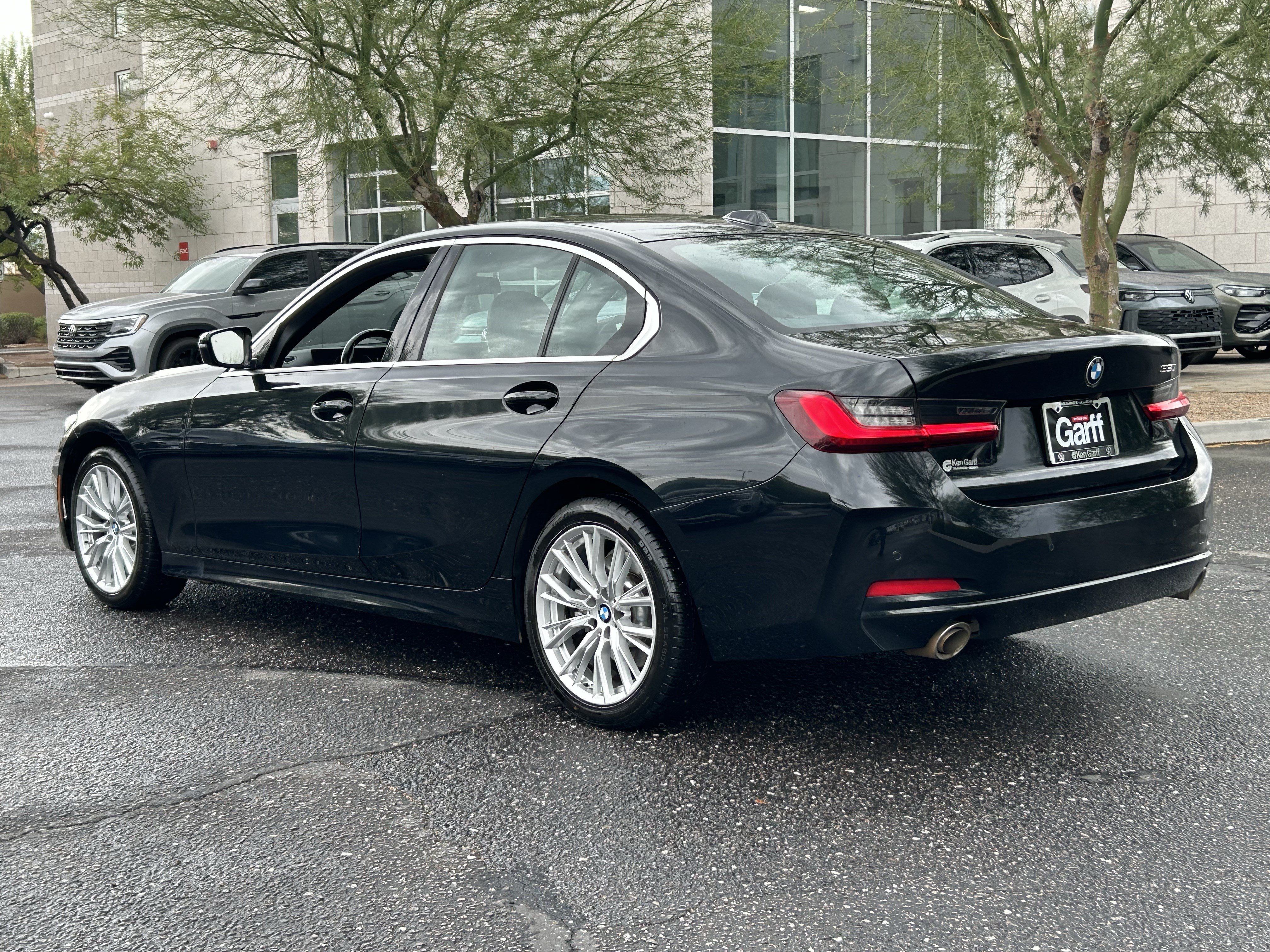 Used 2024 BMW 330i Sedan RWD image 3