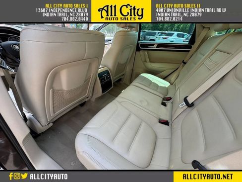Used 2014 Volkswagen Touareg TDI AWD/4WD image 27