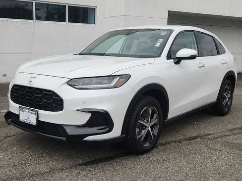 Certified 2023 Honda HR-V EX-L image 3