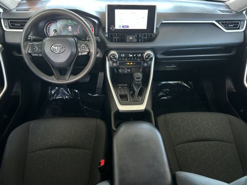 Used 2024 Toyota RAV4 XLE AWD/4WD image 12