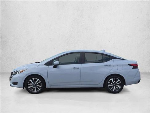 Used 2024 Nissan Versa SV FWD image 9
