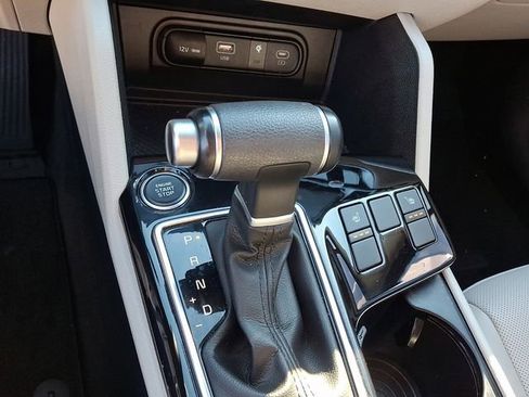 Certified 2025 Kia Sportage EX image 15