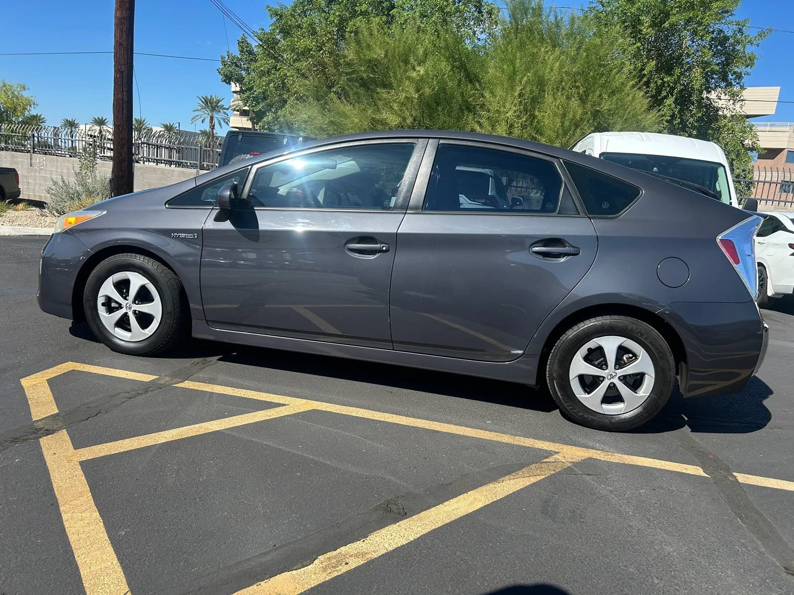 Used 2013 Toyota Prius Three w/ Solar Roof Pkg FWD image 8
