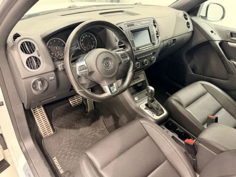 Used 2016 Volkswagen Tiguan R-Line image 41