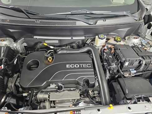 Used 2021 Chevrolet Equinox Premier image 9