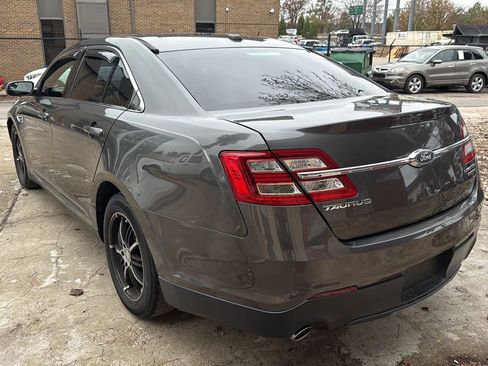 Used 2016 Ford Taurus Limited image 5