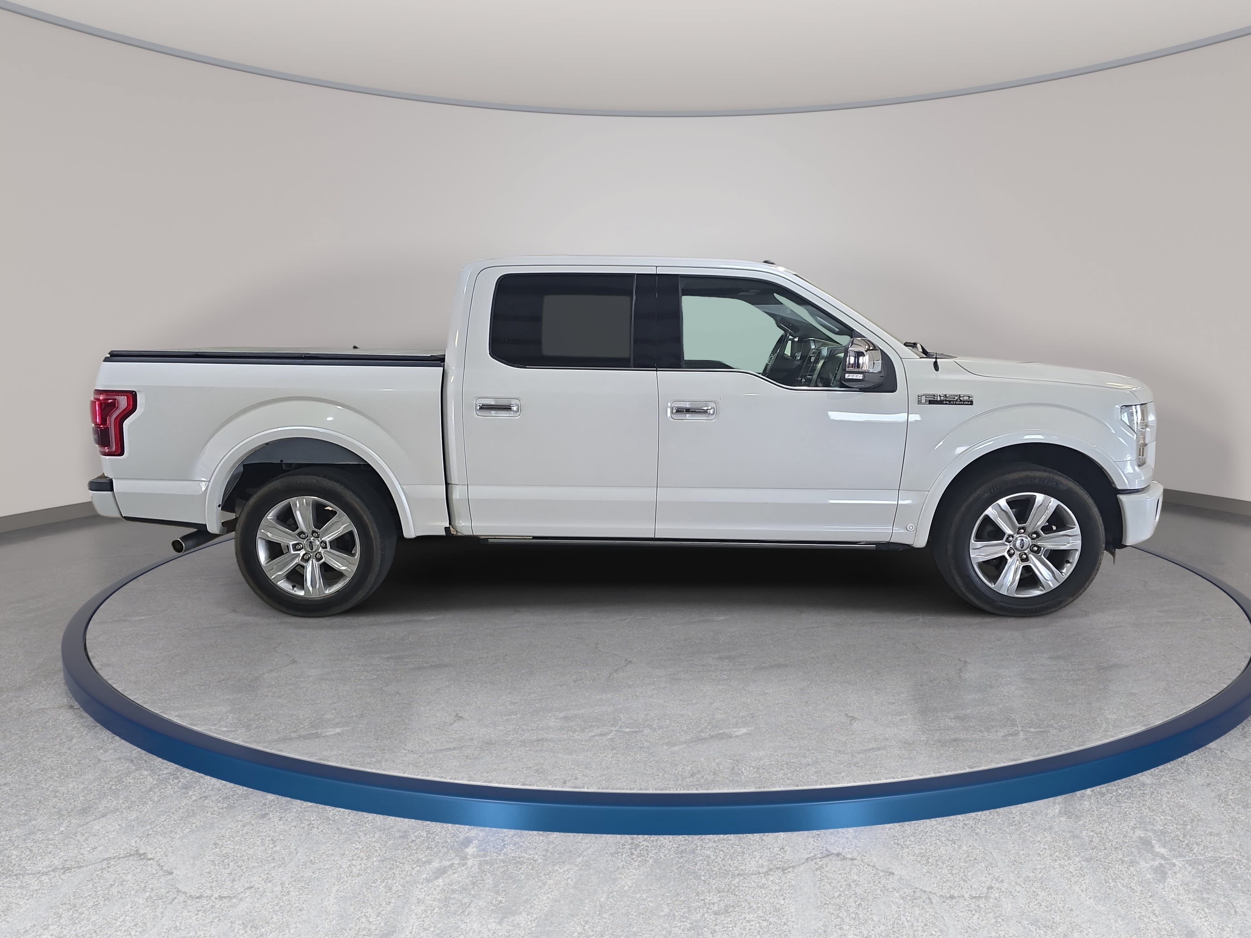 Used 2016 Ford F150 Platinum w/ Equipment Group 701A Luxury RWD image 5