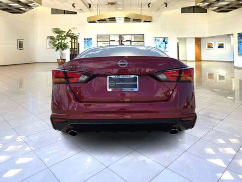 Certified 2024 Nissan Altima 2.5 SR image 6