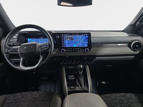 Used 2024 Chevrolet Colorado ZR2 w/ Technology Package image 11