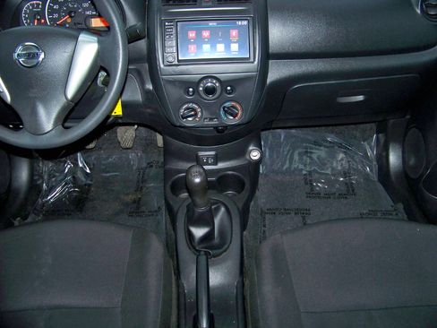 Used 2019 Nissan Versa S image 23