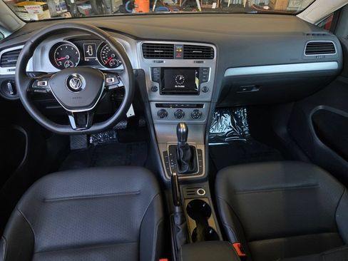 Used 2015 Volkswagen Golf S FWD image 14