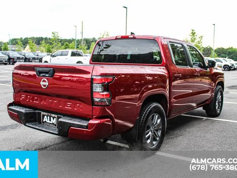 Used 2025 Nissan Frontier SV RWD image 5