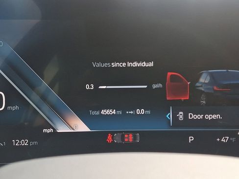 Certified 2023 BMW 330i xDrive Sedan w/ Convenience Package image 21