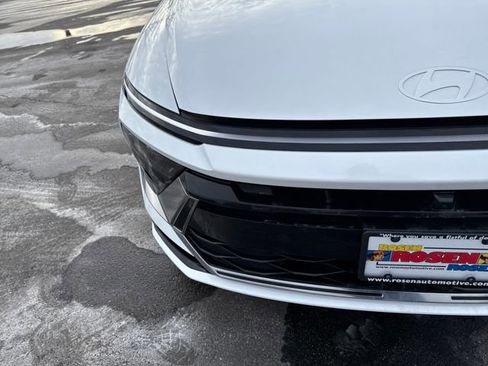 Used 2025 Hyundai Sonata Limited image 43