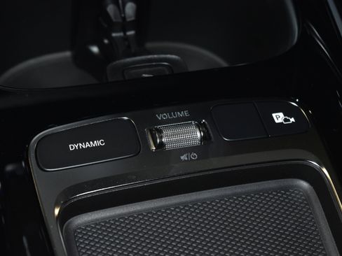 New 2026 Mercedes-Benz GLA 250 4MATIC image 14