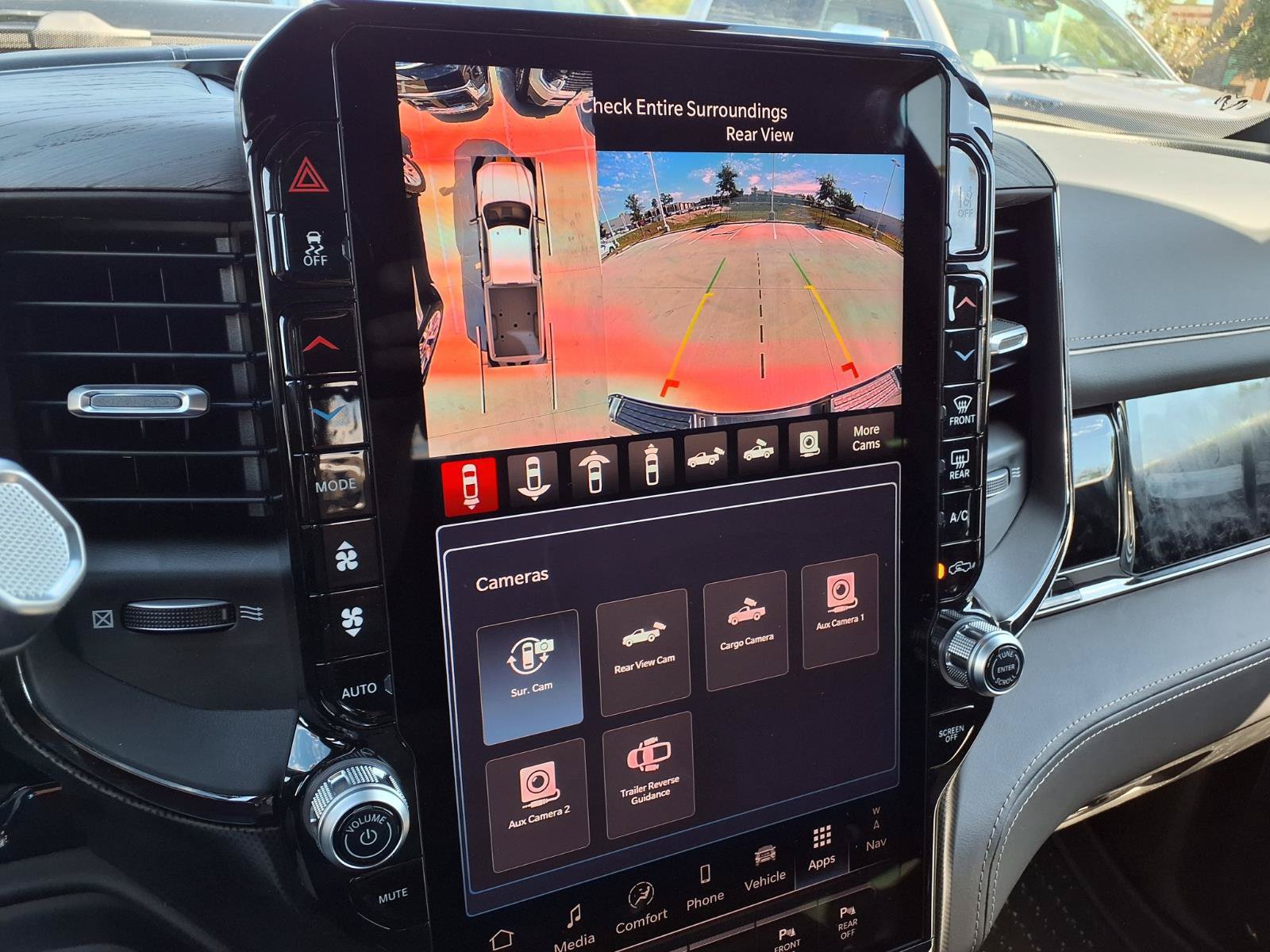 New 2027 RAM 2500 Limited AWD/4WD image 11