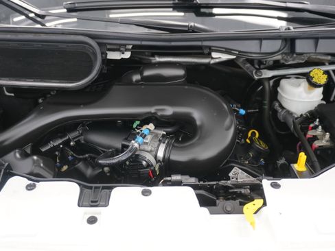 Used 2018 Ford Transit 150 XLT image 25