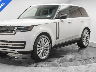 Used 2025 Land Rover Range Rover SE