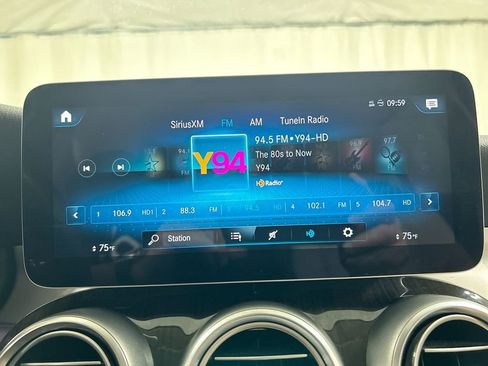 Used 2020 Mercedes-Benz GLC 300 4MATIC image 15