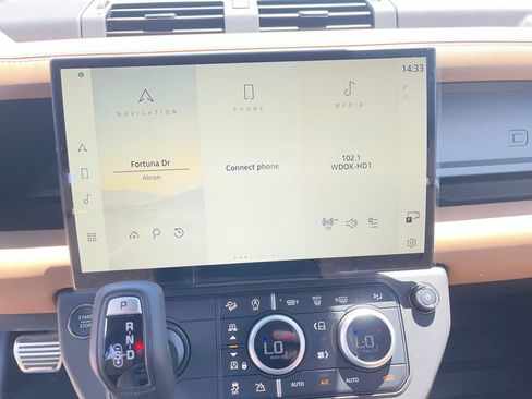 New 2026 Land Rover Defender 110 X AWD/4WD image 15