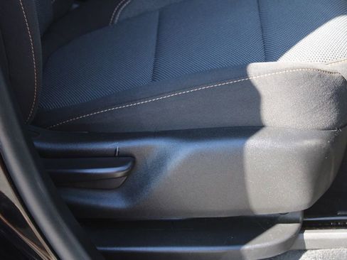 Used 2020 Chevrolet Traverse LS image 21