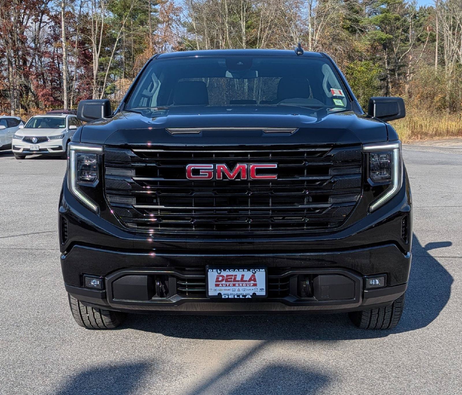 Used 2026 GMC Sierra 1500 Elevation AWD/4WD image 2