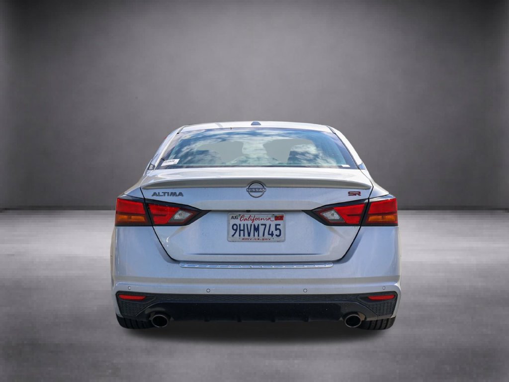 Used 2023 Nissan Altima 2.5 SR FWD image 6