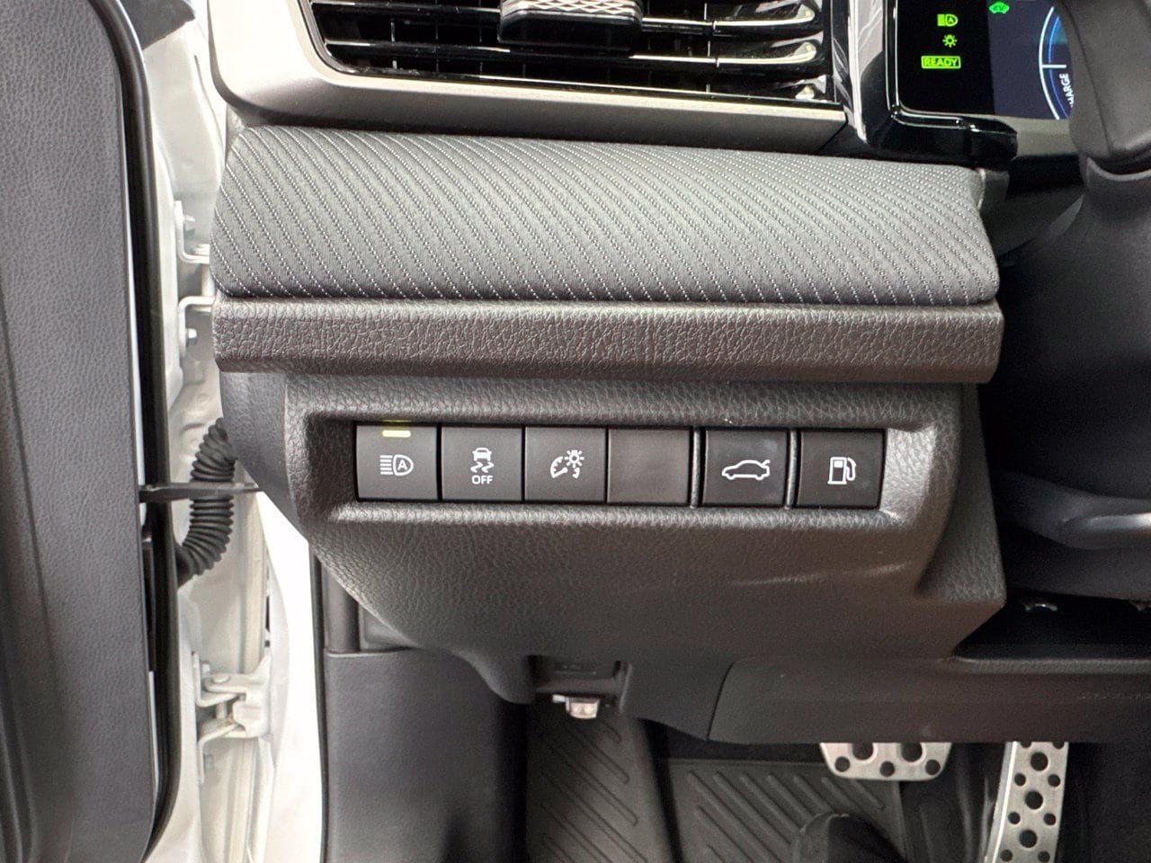 Used 2026 Toyota Camry SE w/ Multimedia Upgrade Package FWD image 32