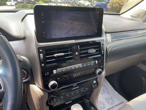 Used 2023 Lexus GX 460 Premium AWD/4WD image 13