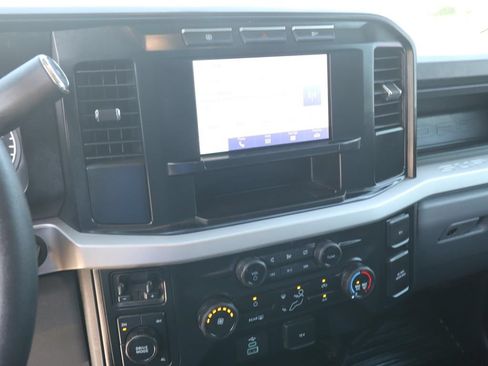 Used 2024 Ford F550 4x4 Crew Cab Super Duty image 19