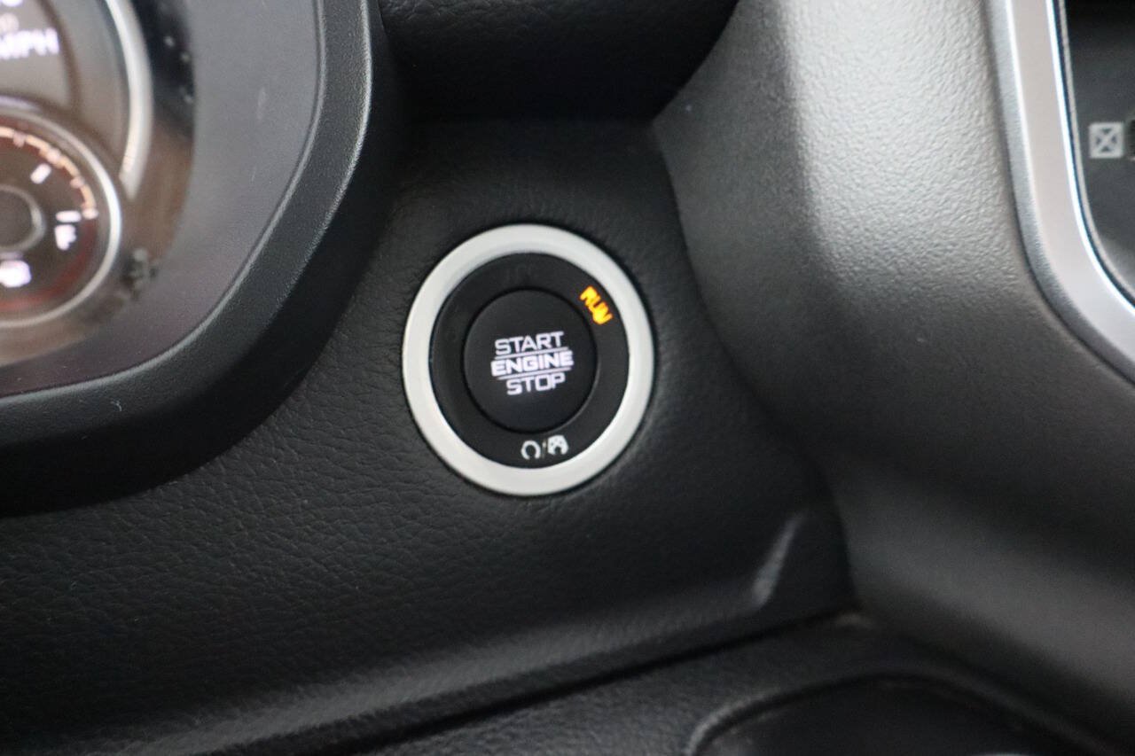 Used 2020 RAM 1500 Big Horn RWD image 18