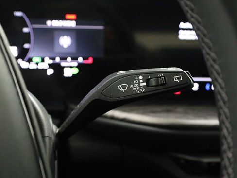 Certified 2025 Audi Q5 Prestige image 28