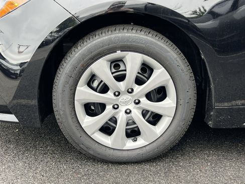 New 2026 Toyota Corolla LE FWD image 5
