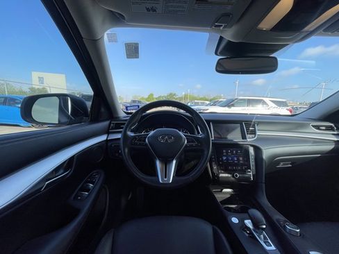 Used 2019 INFINITI QX50 Luxe w/ Navigation Package image 5