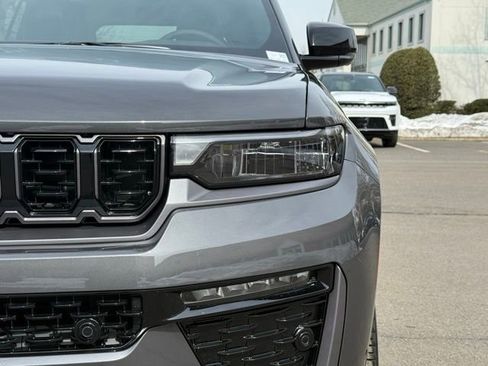 New 2026 Jeep Grand Cherokee Limited AWD/4WD image 11
