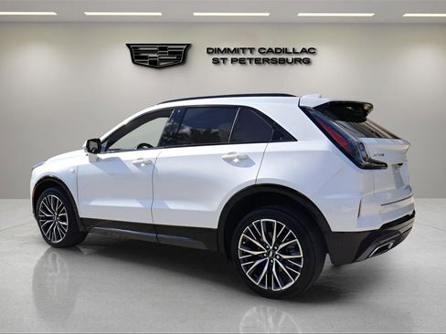 Used 2024 Cadillac XT4 Sport image 3