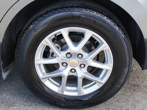 Used 2024 Chevrolet Equinox LS image 14