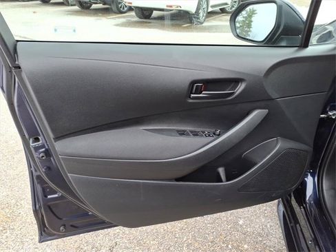 Used 2023 Toyota Corolla LE image 11