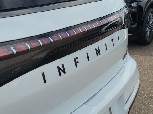 New 2026 INFINITI QX80 Autograph image 6