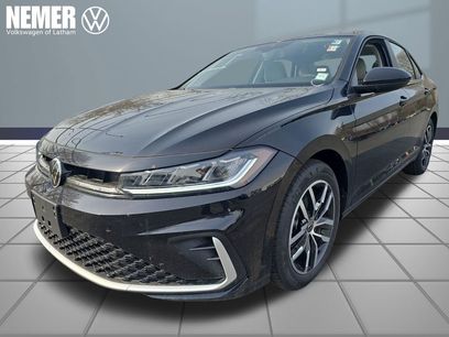 New 2025 Volkswagen Jetta SE