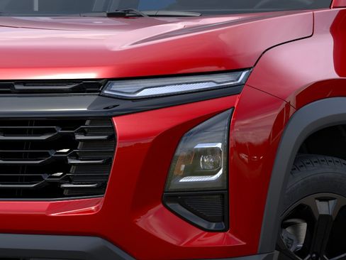 New 2027 Chevrolet Equinox LT FWD image 10