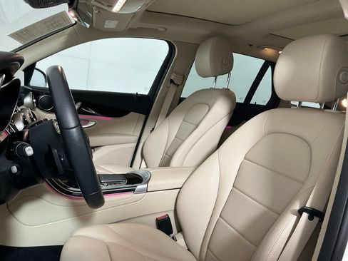 Used 2022 Mercedes-Benz GLC 300 image 21