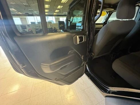 Used 2021 Jeep Wrangler Unlimited Sport AWD/4WD image 17